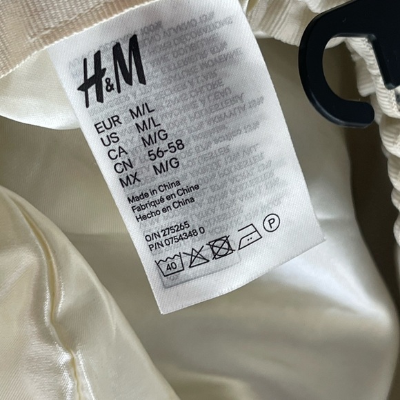 H&M nwt tan black plaid knit cabby hat - Picture 4 of 5